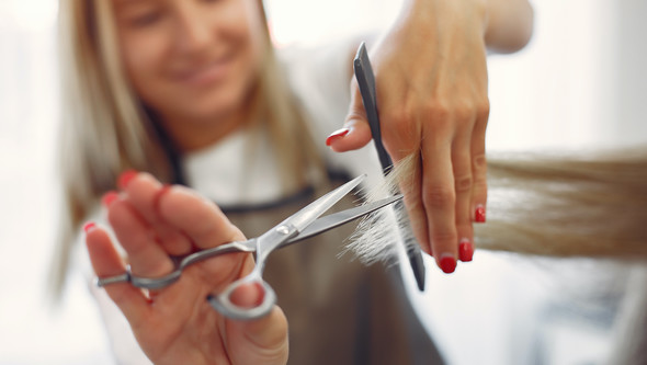 Attirer la clientèle dans un institut de beauté grâce à la publicité